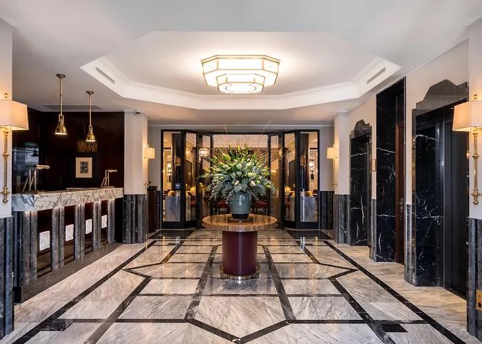 The One Monumental Palace Porto